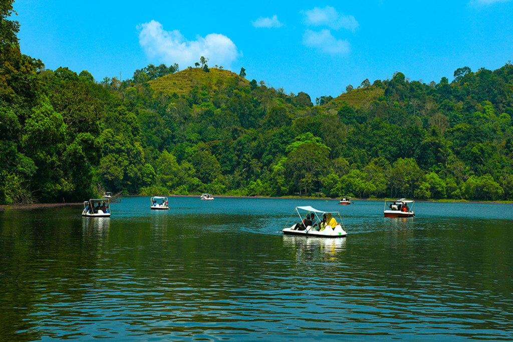 Pookode Lake Wayanad